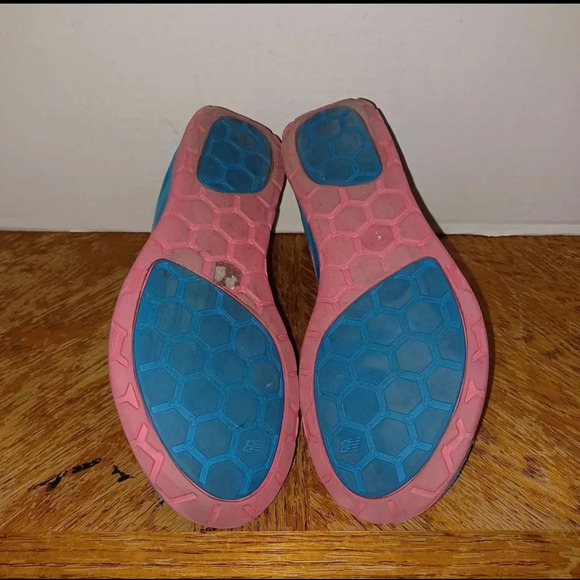 NEW BALANCE Minimus Running shoe womans size 8 Sky Blue And Pink. (67 Box 9) - Picture 10 of 10